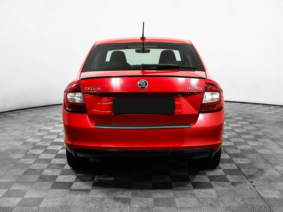 Skoda Rapid с пробегом — 2018 год. Фото: #5