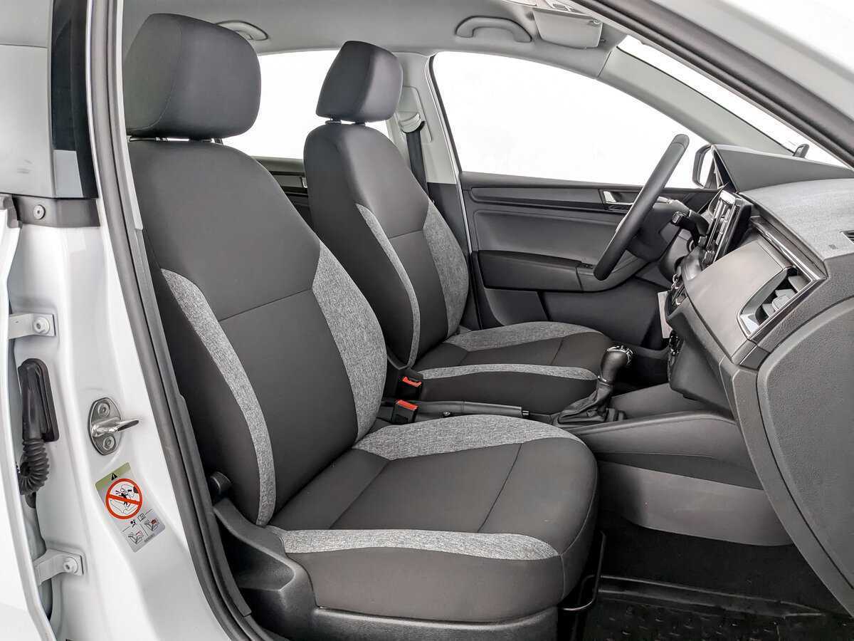 Skoda Rapid с пробегом — 2020 год. Фото: #18