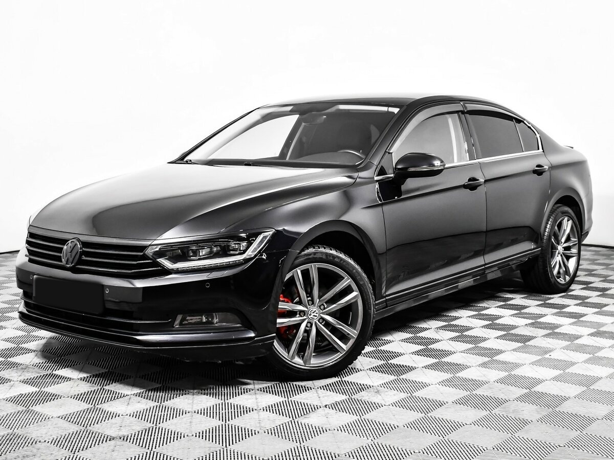 Volkswagen Passat с пробегом — 2018 год. Фото: #0