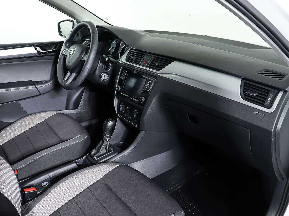 Skoda Rapid с пробегом — 2019 год. Фото: #8