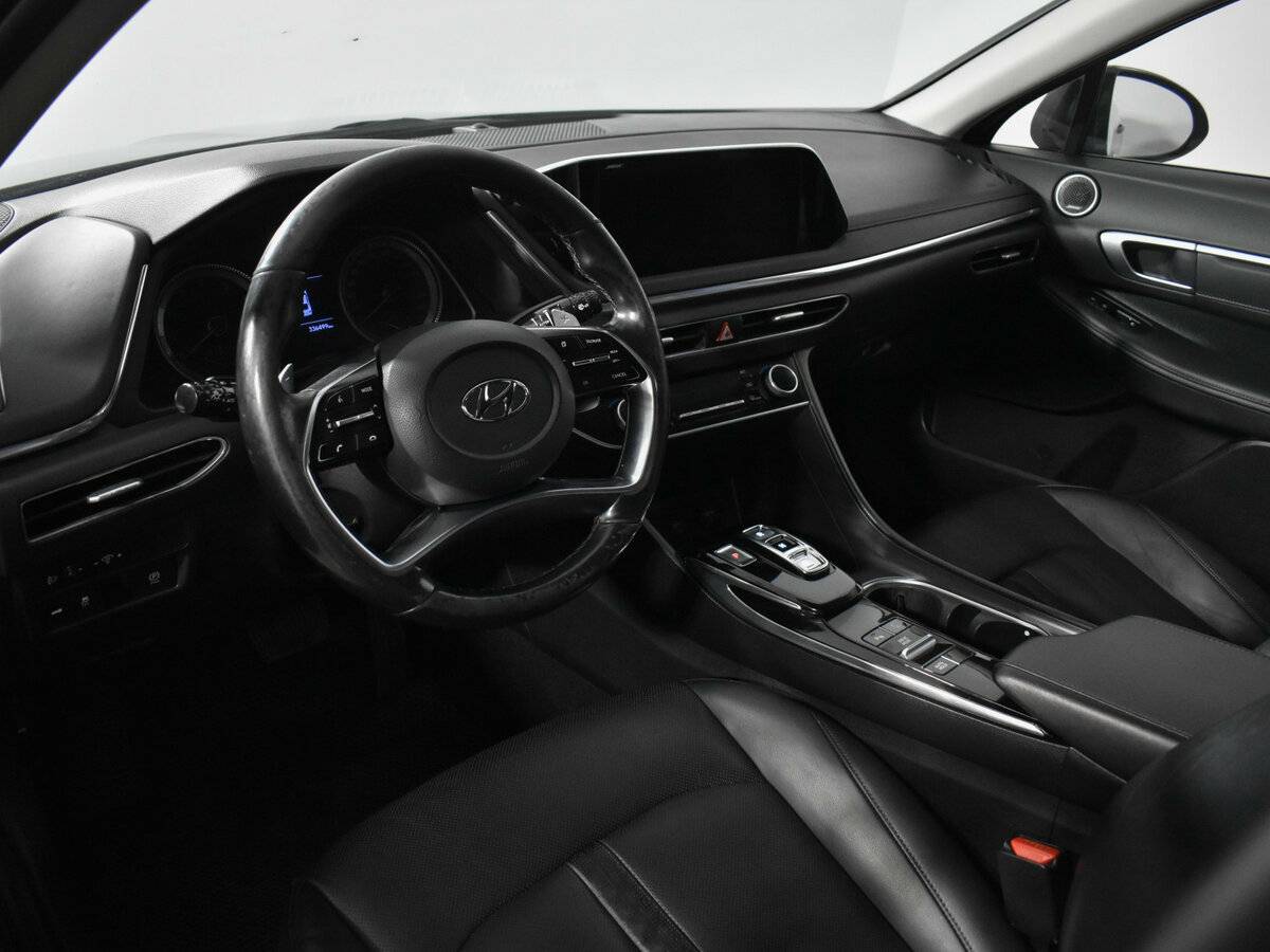 Hyundai Sonata с пробегом — 2020 год. Фото: #4