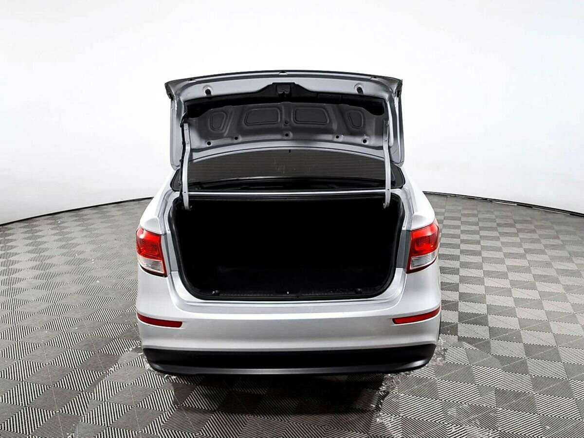 Kia Rio с пробегом — 2015 год. Фото: #7