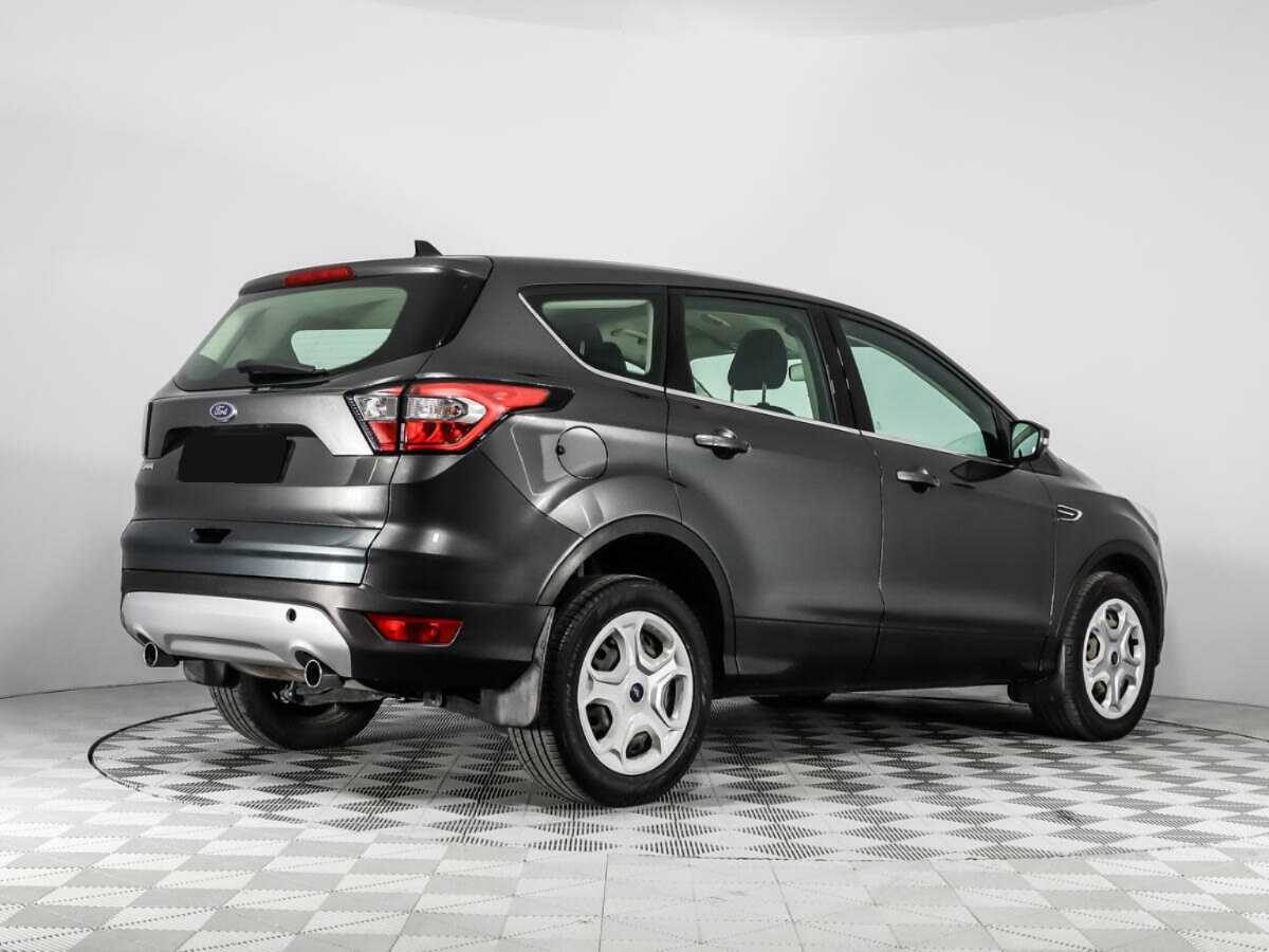 Ford Kuga с пробегом — 2018 год. Фото: #4