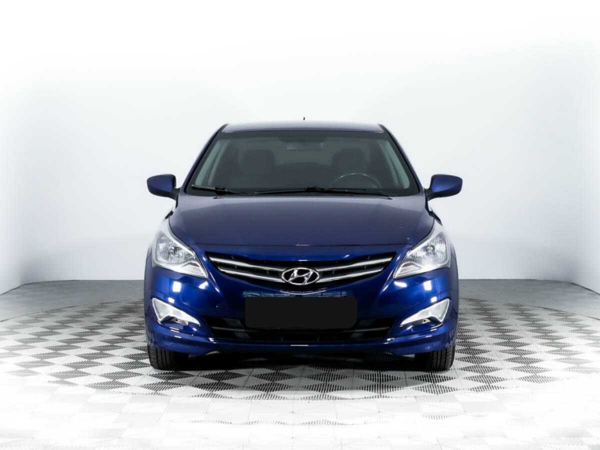 Hyundai Solaris с пробегом — 2015 год. Фото: #1