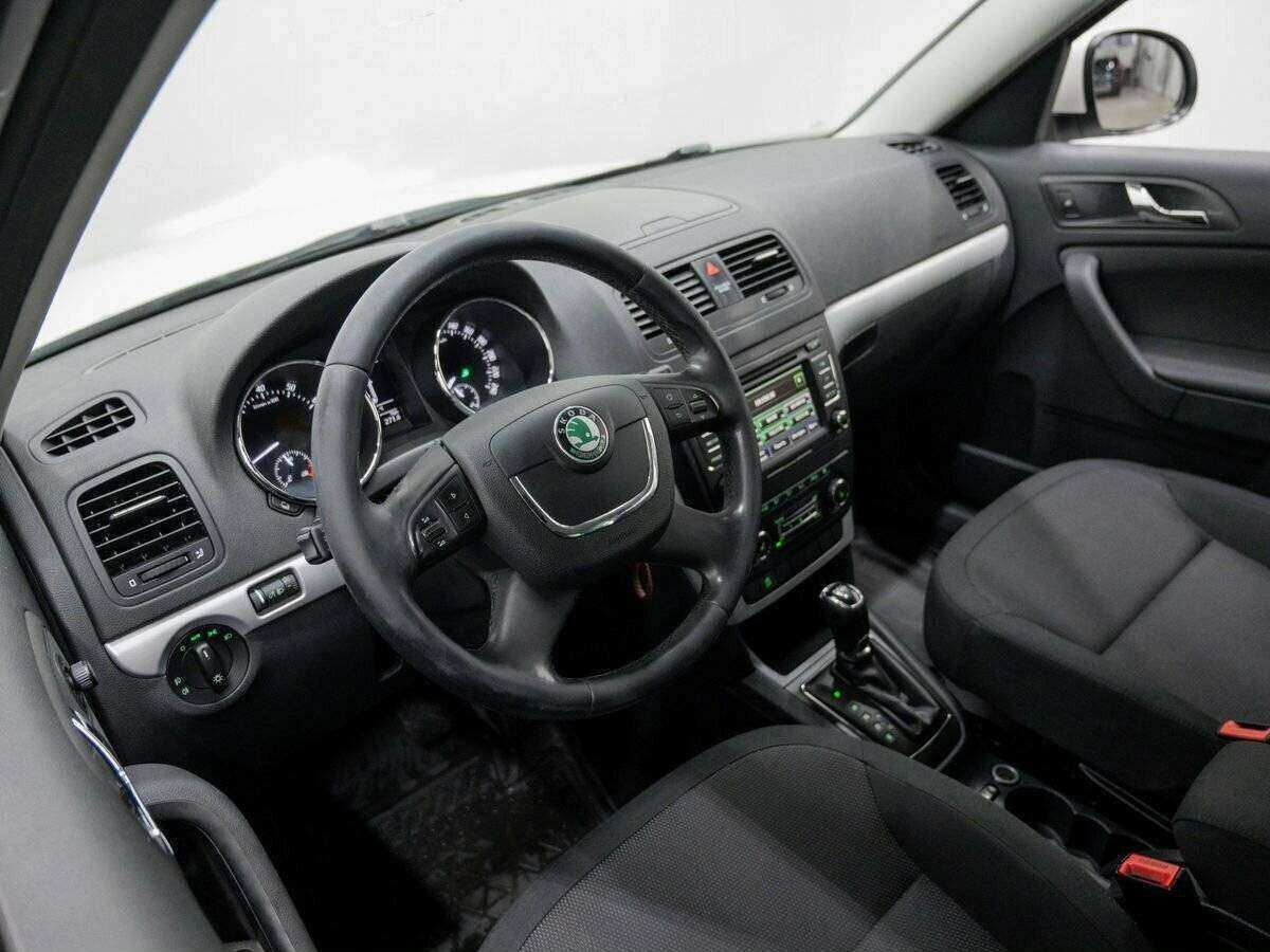 Skoda Yeti с пробегом — 2013 год. Фото: #11