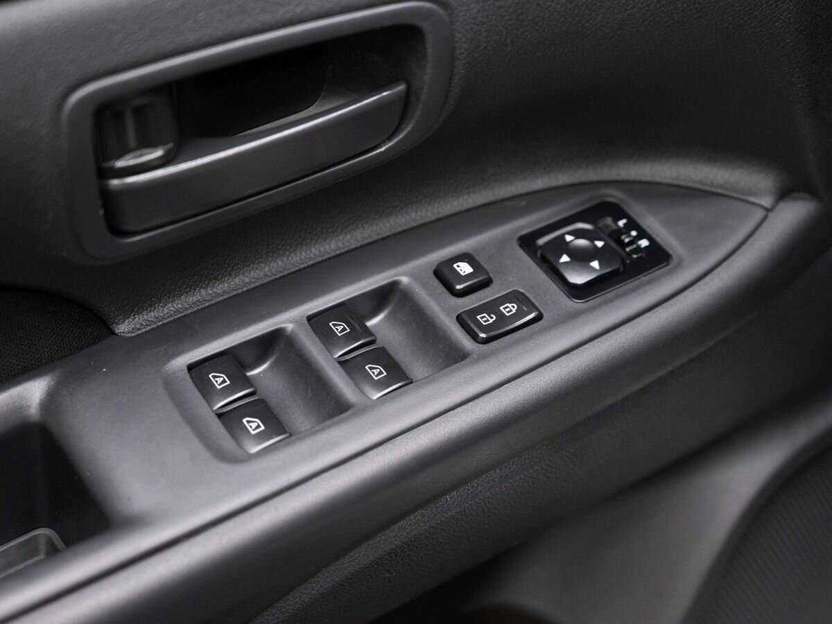 Mitsubishi Outlander с пробегом — 2019 год. Фото: #18