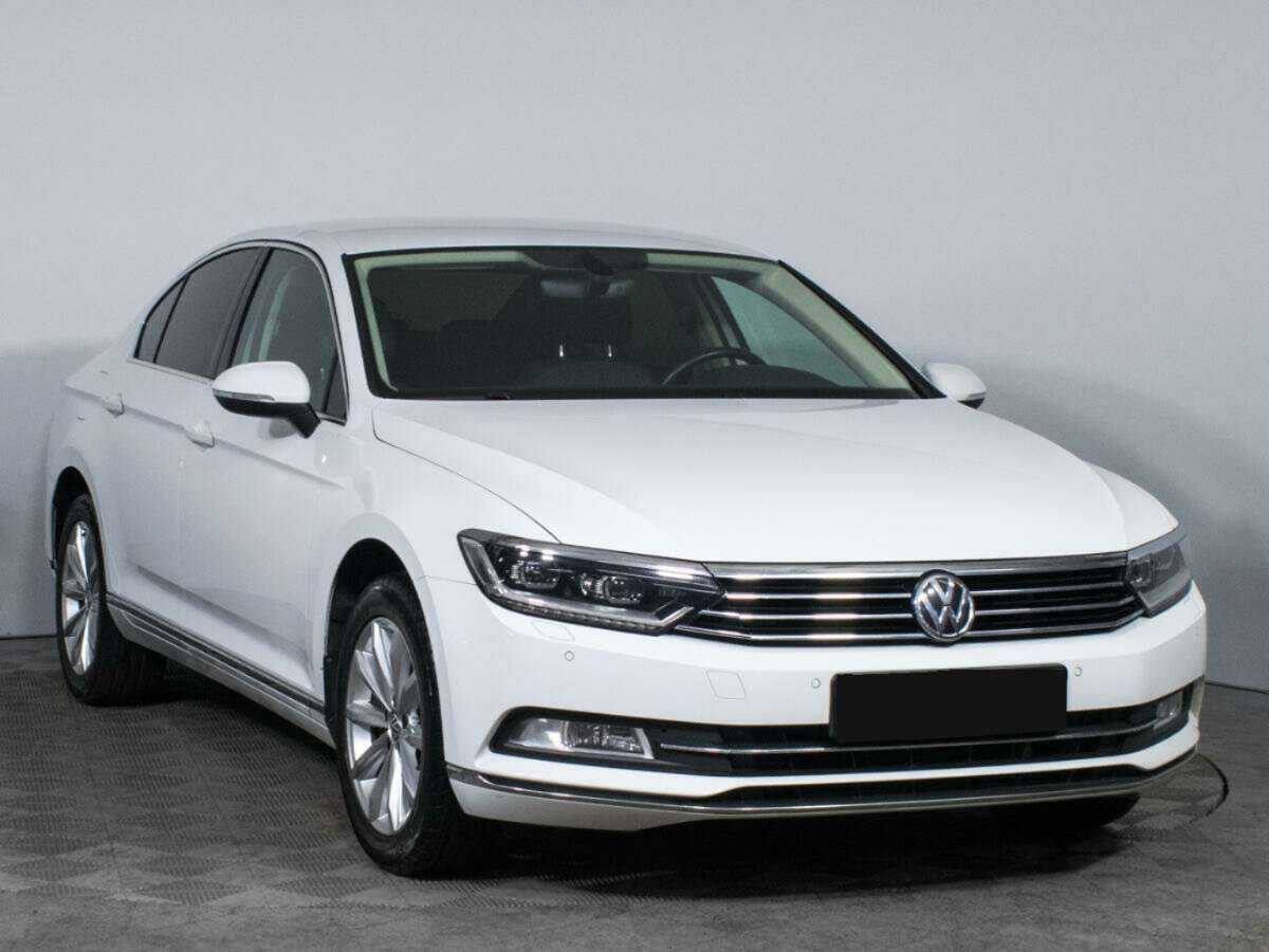 Volkswagen Passat с пробегом — 2017 год. Фото: #2