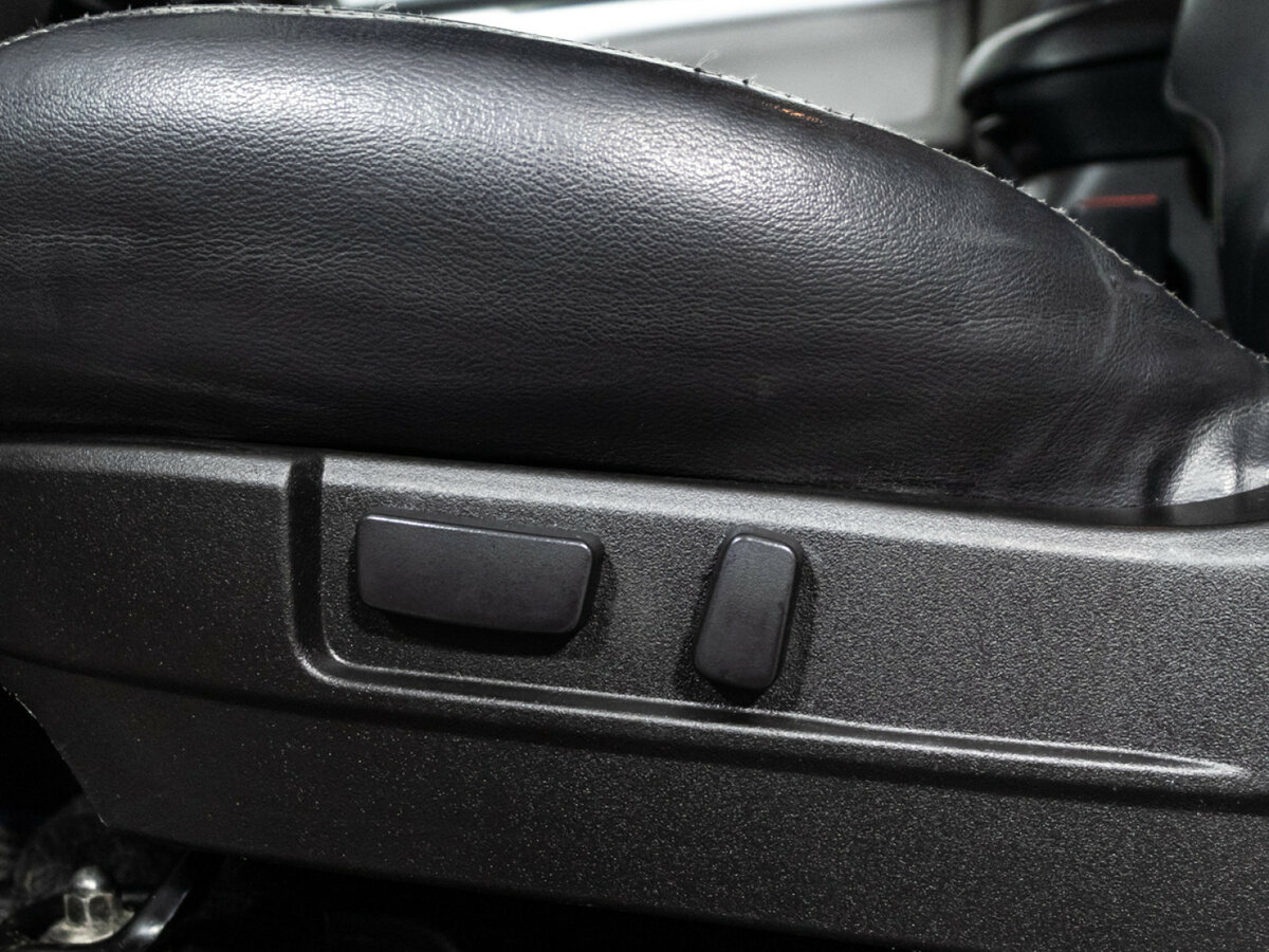 Mitsubishi Pajero Sport с пробегом — 2013 год. Фото: #11