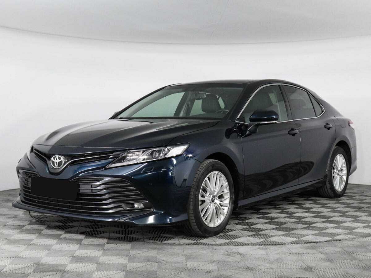 Toyota Camry с пробегом — 2018 год. Посмотреть фото