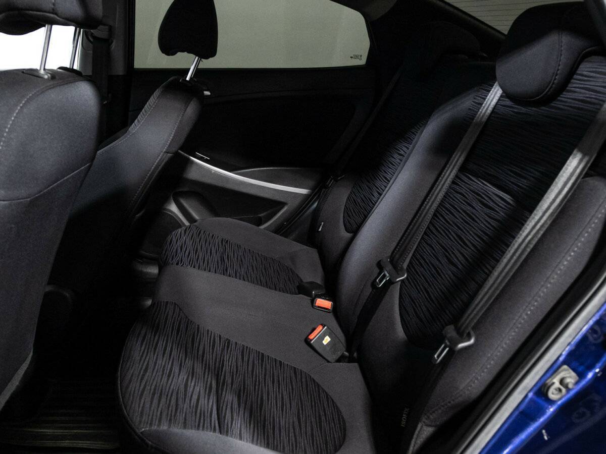 Hyundai Solaris с пробегом — 2016 год. Фото: #9