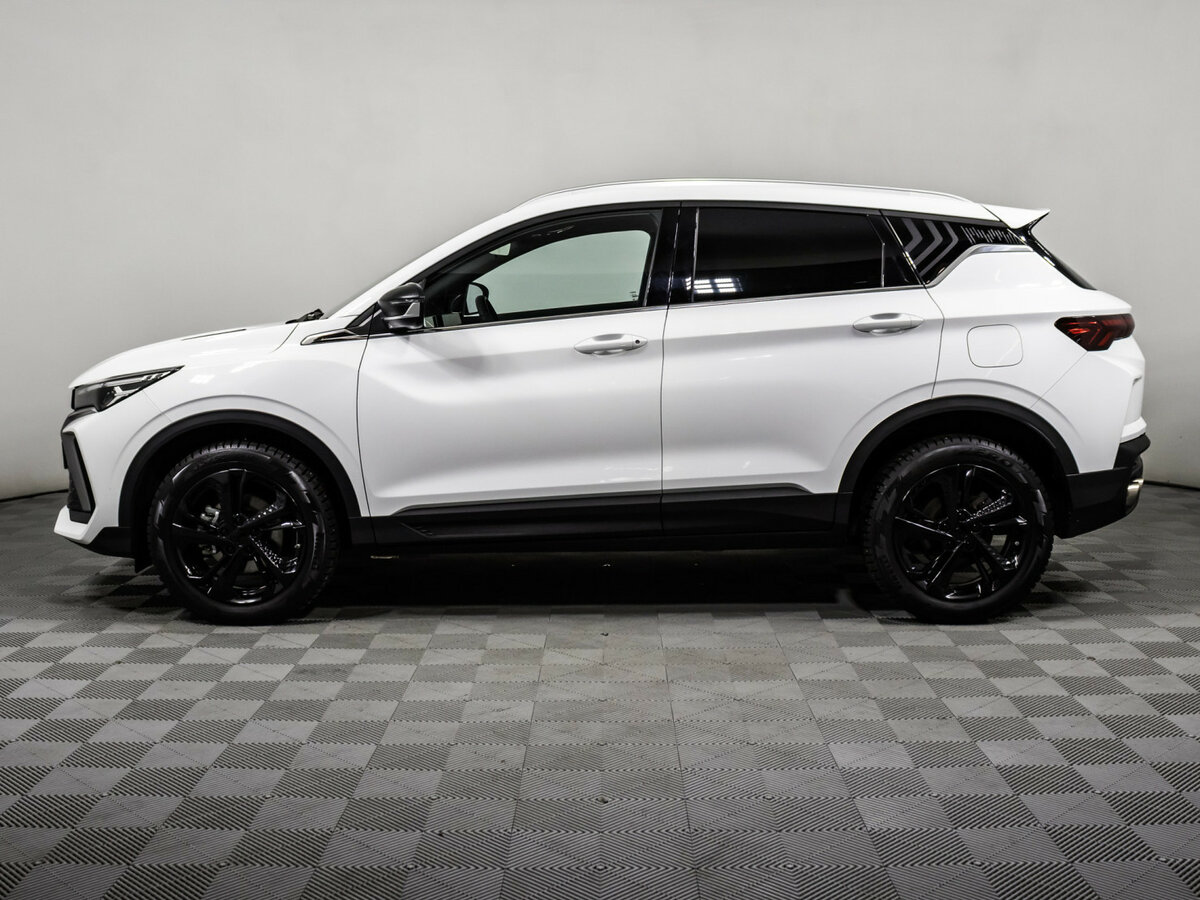 Geely Coolray с пробегом — 2023 год. Фото: #6