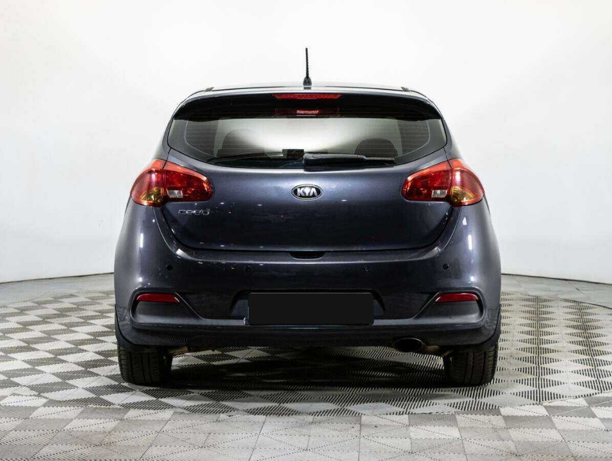 Kia Ceed с пробегом — 2014 год. Фото: #5