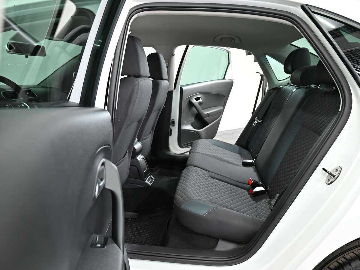 Volkswagen Polo с пробегом — 2019 год. Фото: #12