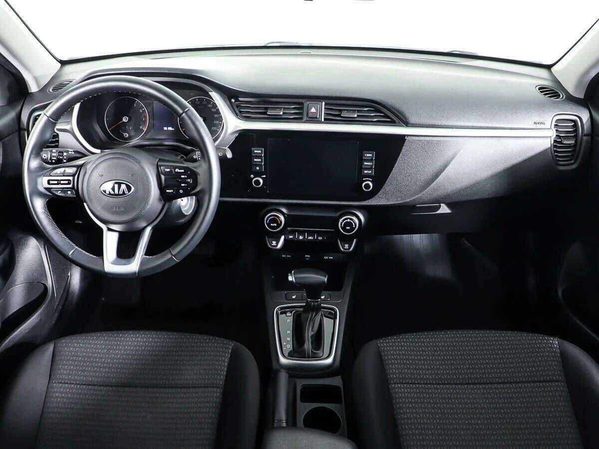 Kia Rio с пробегом — 2020 год. Фото: #11
