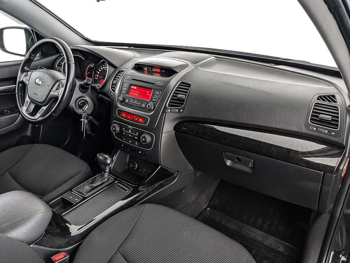 Kia Sorento с пробегом — 2017 год. Фото: #12