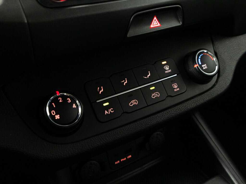 Kia Sportage с пробегом — 2013 год. Фото: #14