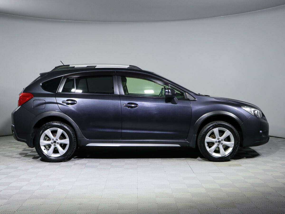Subaru XV с пробегом — 2012 год. Фото: #3