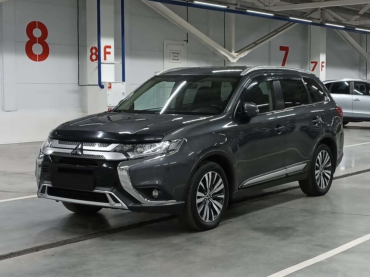 Mitsubishi Outlander с пробегом — 2020 год. Посмотреть фото