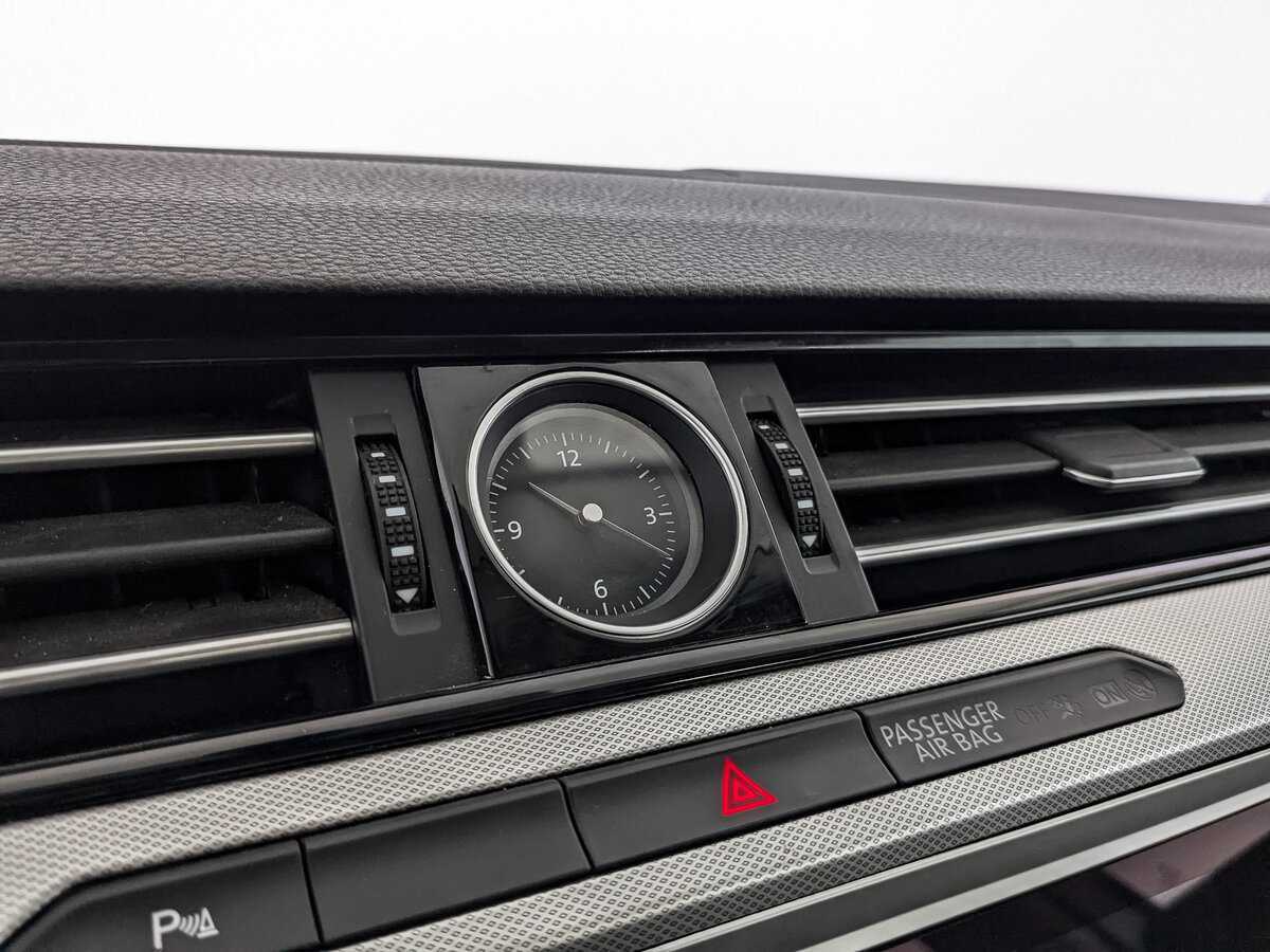 Volkswagen Passat с пробегом — 2019 год. Фото: #24