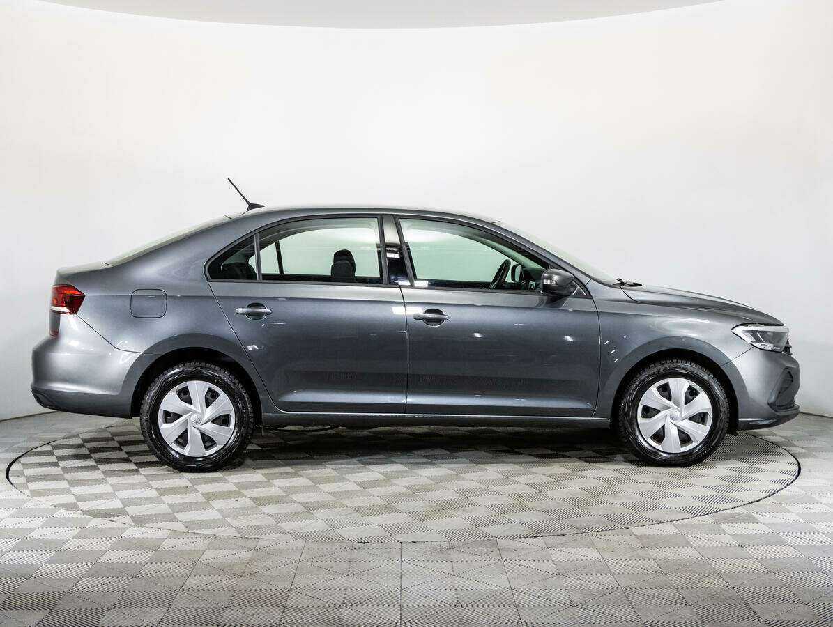 Volkswagen Polo с пробегом — 2021 год. Фото: #3