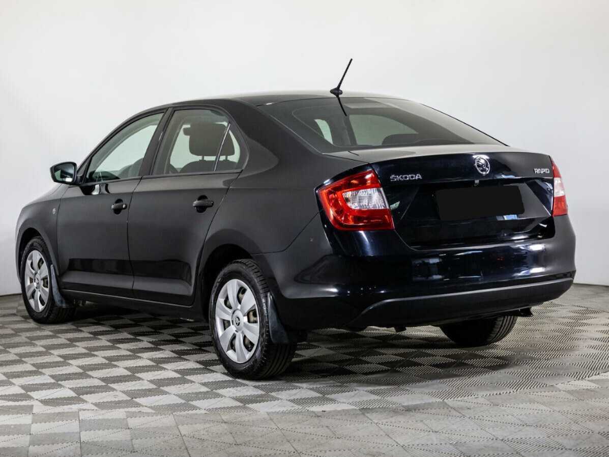 Skoda Rapid с пробегом — 2016 год. Фото: #5