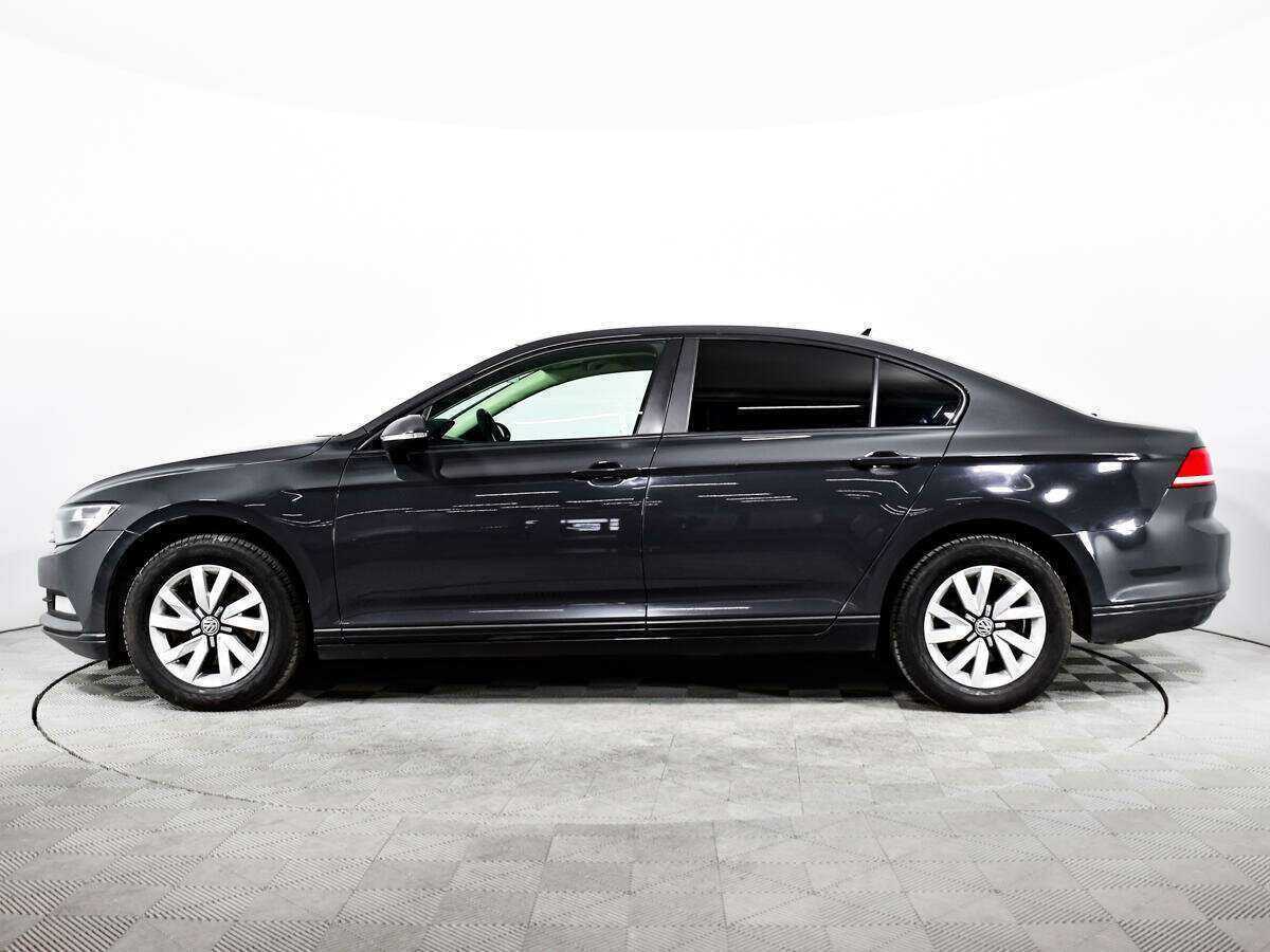Volkswagen Passat с пробегом — 2017 год. Фото: #7