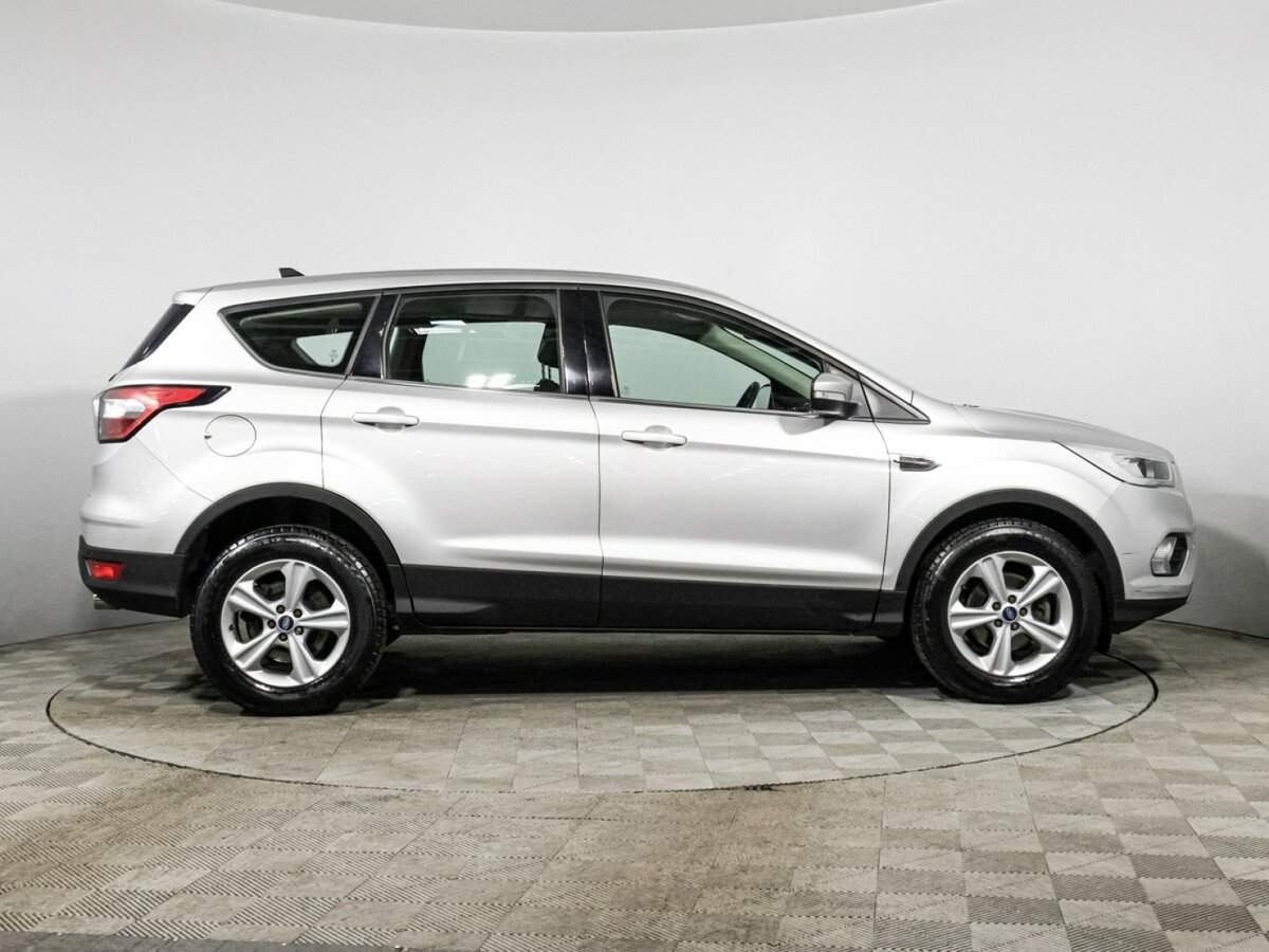 Ford Kuga с пробегом — 2019 год. Фото: #3
