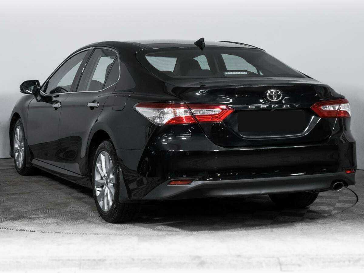 Toyota Camry с пробегом — 2021 год. Фото: #5