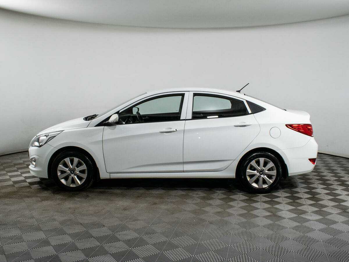 Hyundai Solaris с пробегом — 2016 год. Фото: #7