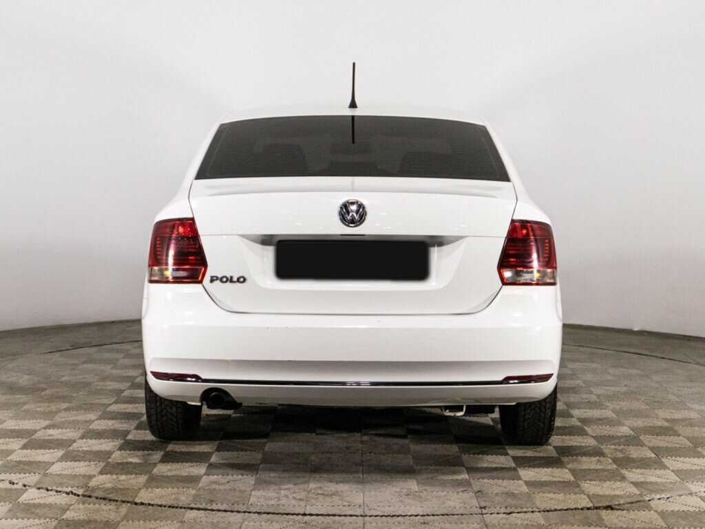 Volkswagen Polo с пробегом — 2016 год. Фото: #5