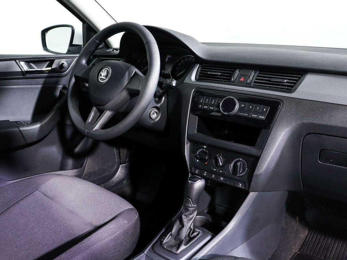 Skoda Rapid с пробегом — 2018 год. Фото: #7