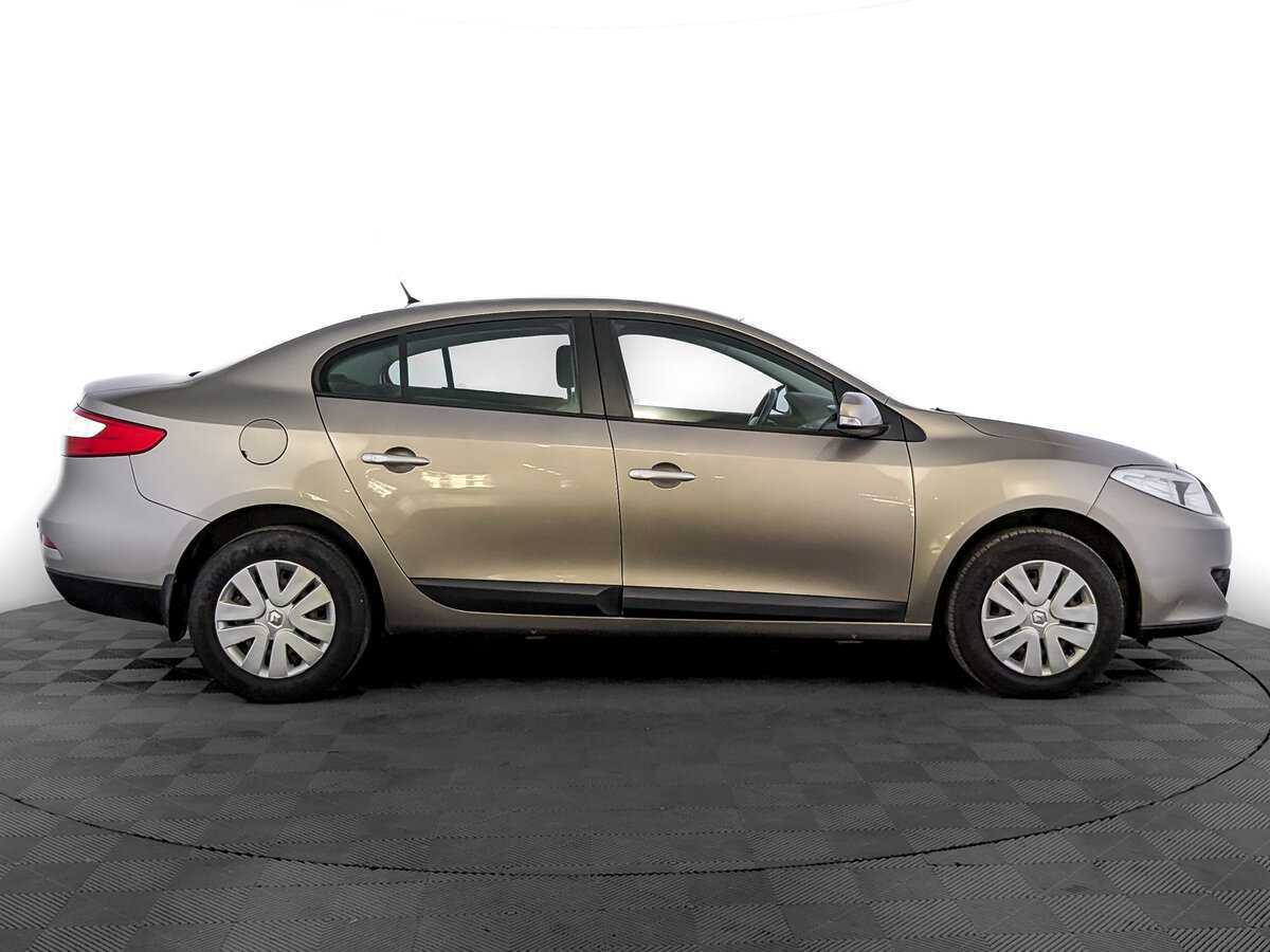 Renault Fluence с пробегом — 2012 год. Фото: #3