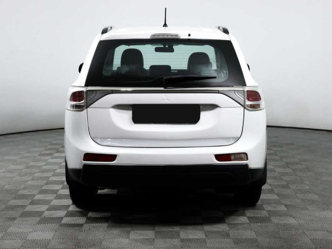 Mitsubishi Outlander с пробегом — 2013 год. Фото: #5