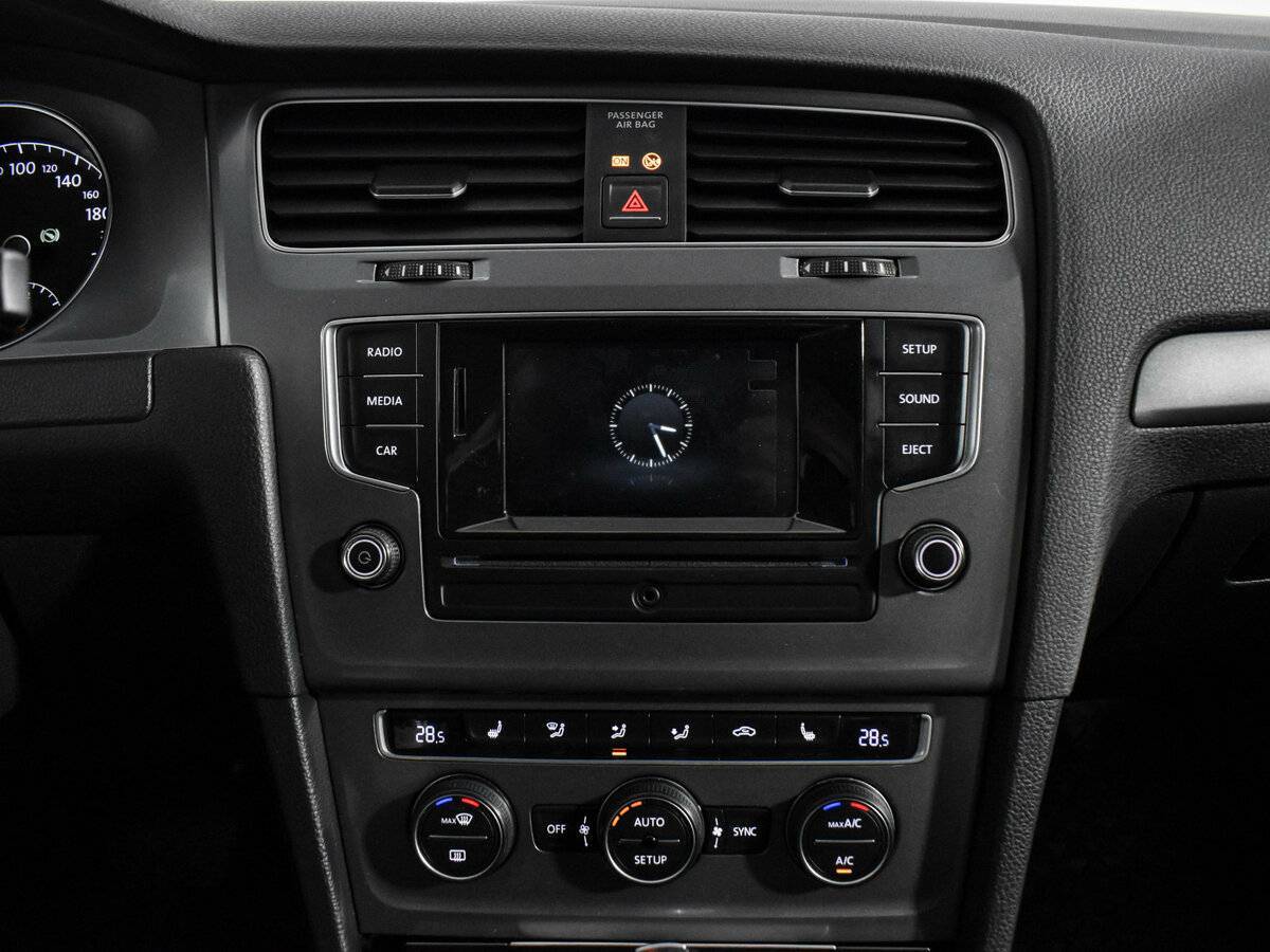 Volkswagen Golf с пробегом — 2013 год. Фото: #14