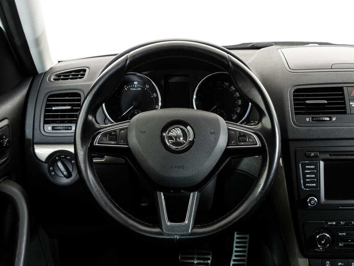 Skoda Yeti с пробегом — 2014 год. Фото: #11