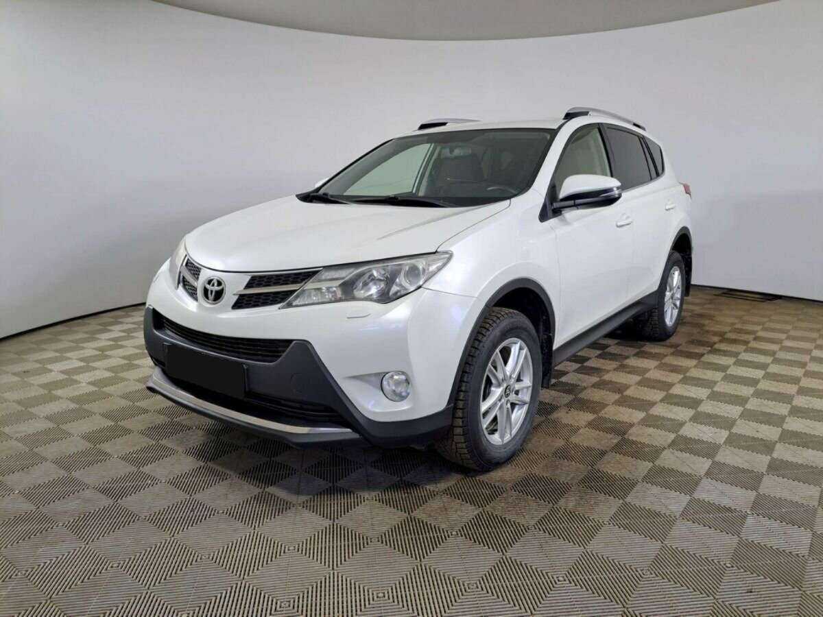 Toyota RAV4 с пробегом — 2014 год. Фото: #0