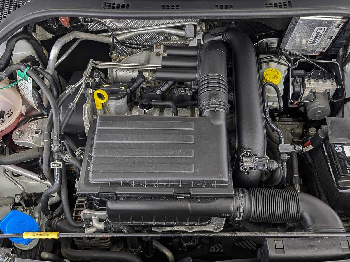 Skoda Rapid с пробегом — 2020 год. Фото: #8