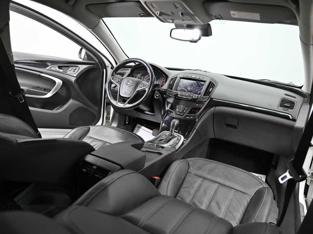 Opel Insignia с пробегом — 2014 год. Фото: #14