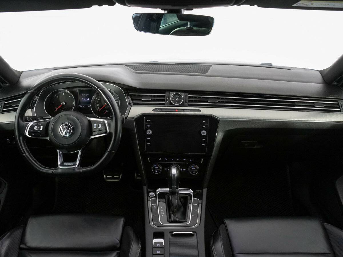 Volkswagen Passat с пробегом — 2018 год. Фото: #9