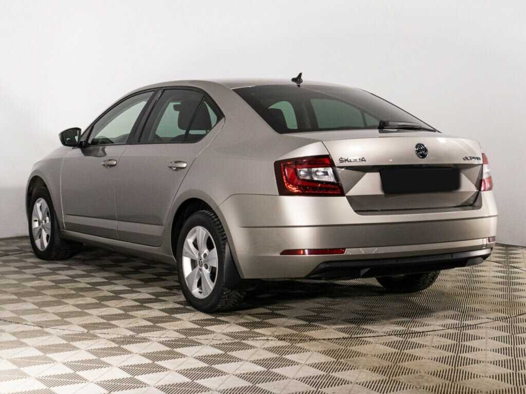 Skoda Octavia с пробегом — 2018 год. Фото: #6