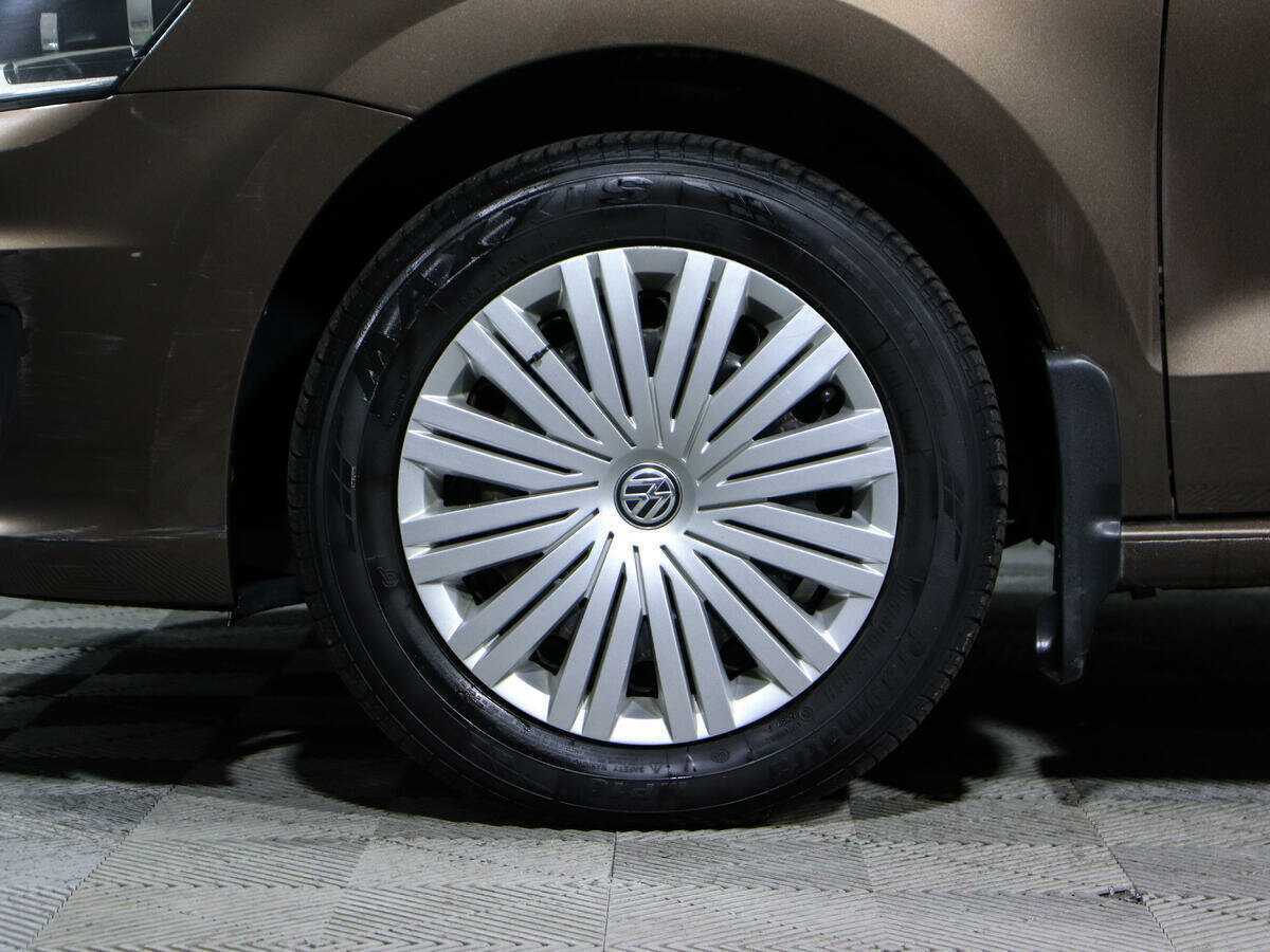 Volkswagen Polo с пробегом — 2017 год. Фото: #14