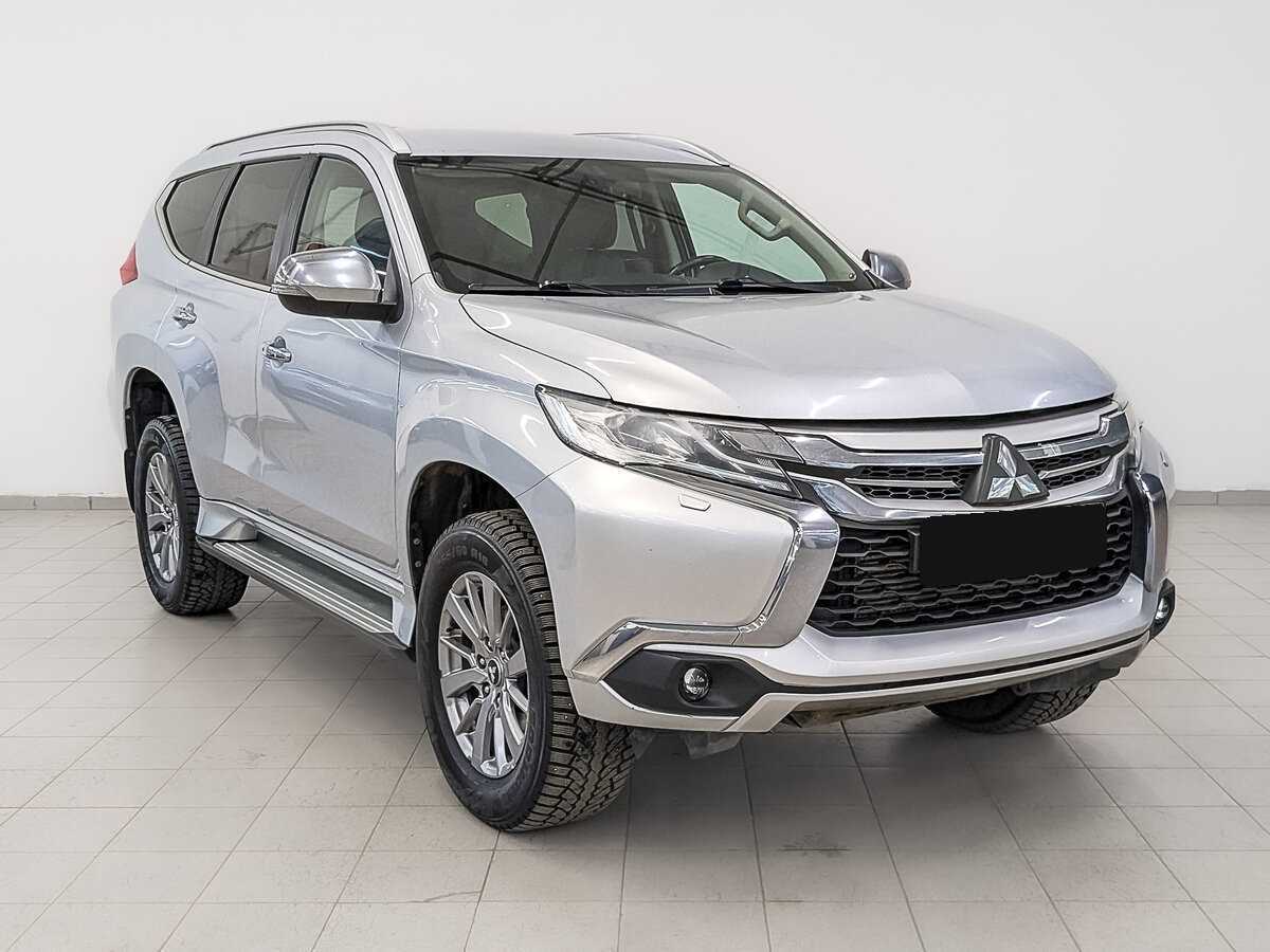 Mitsubishi Pajero Sport с пробегом — 2020 год. Фото: #2