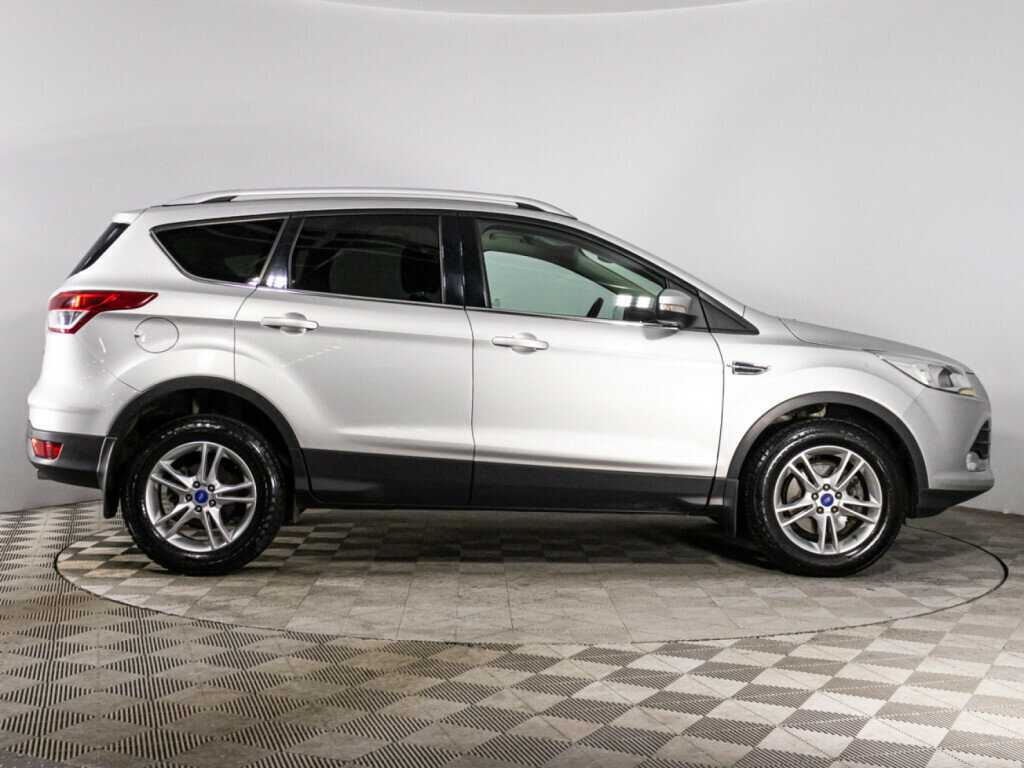 Ford Kuga с пробегом — 2014 год. Фото: #3