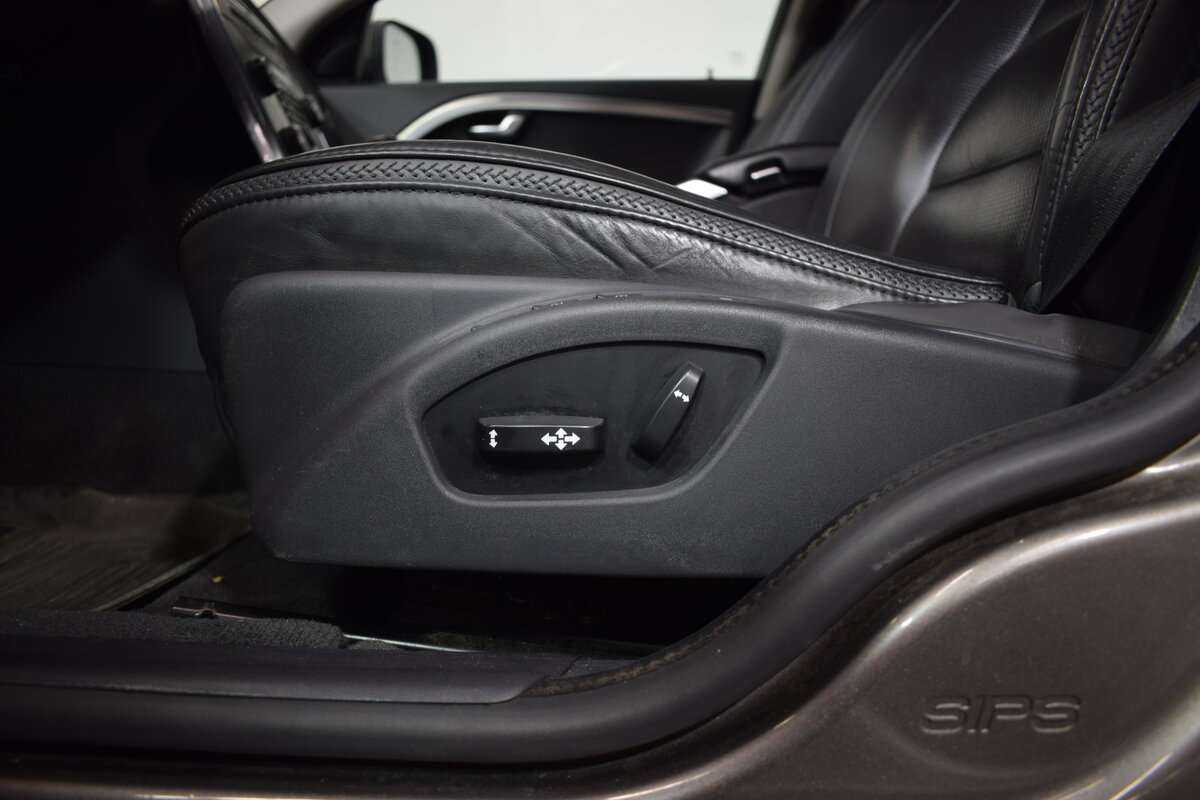 Volvo XC70 с пробегом — 2012 год. Фото: #14