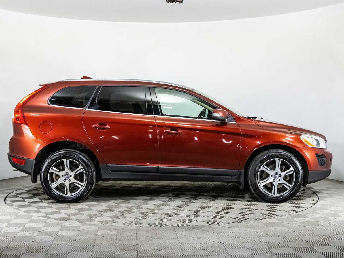 Volvo XC60 с пробегом — 2013 год. Фото: #3