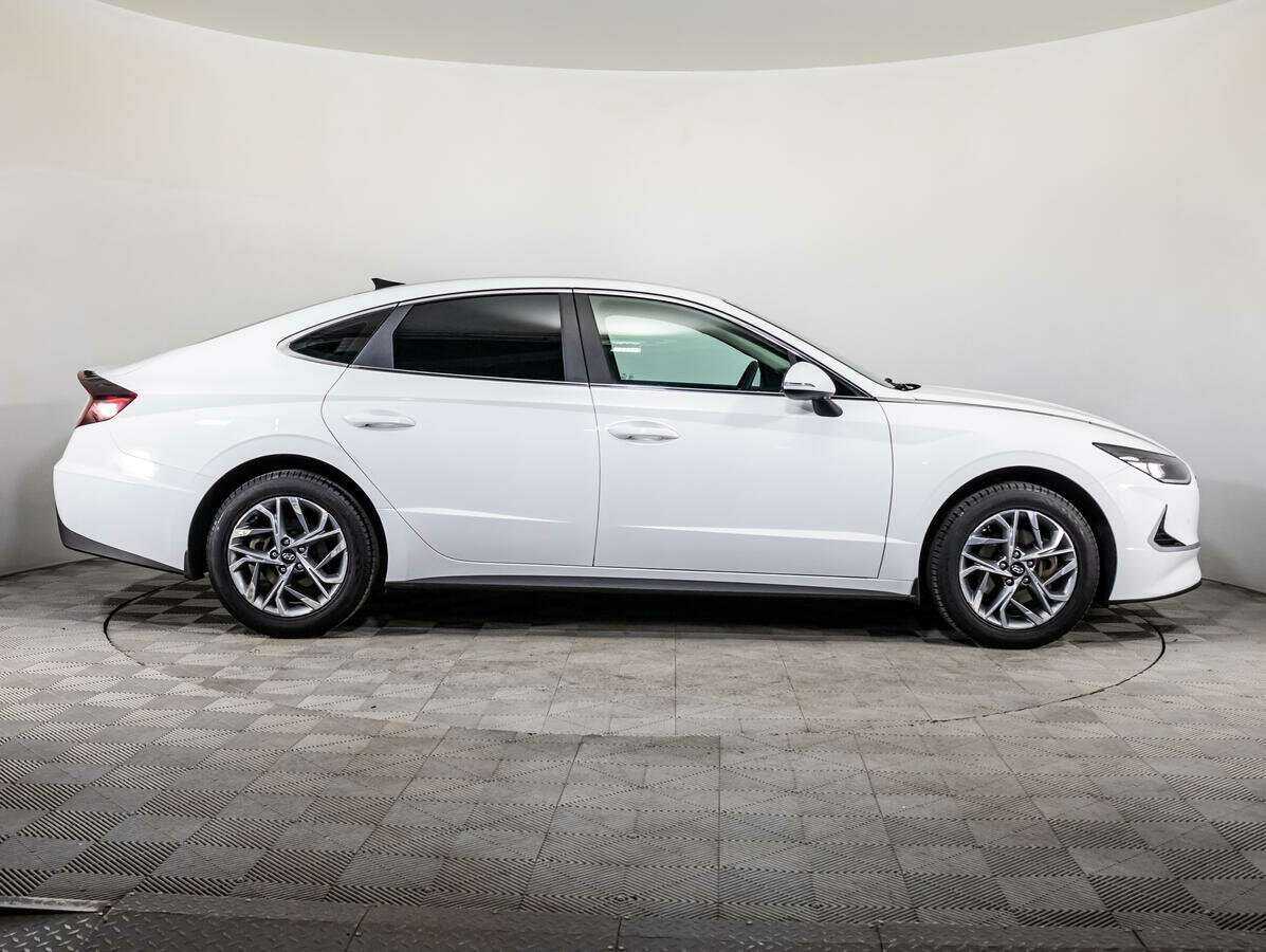 Hyundai Sonata с пробегом — 2020 год. Фото: #3