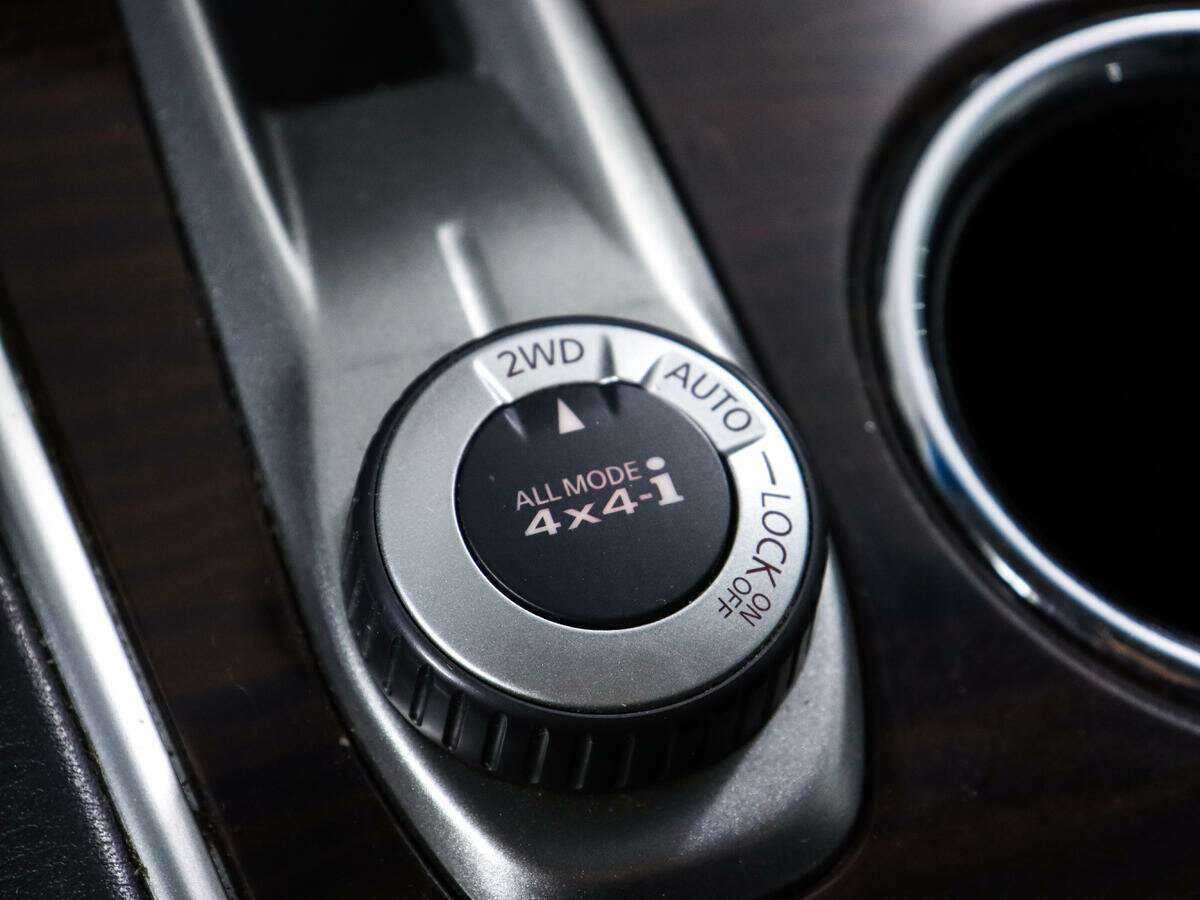 Nissan Pathfinder с пробегом — 2015 год. Фото: #15