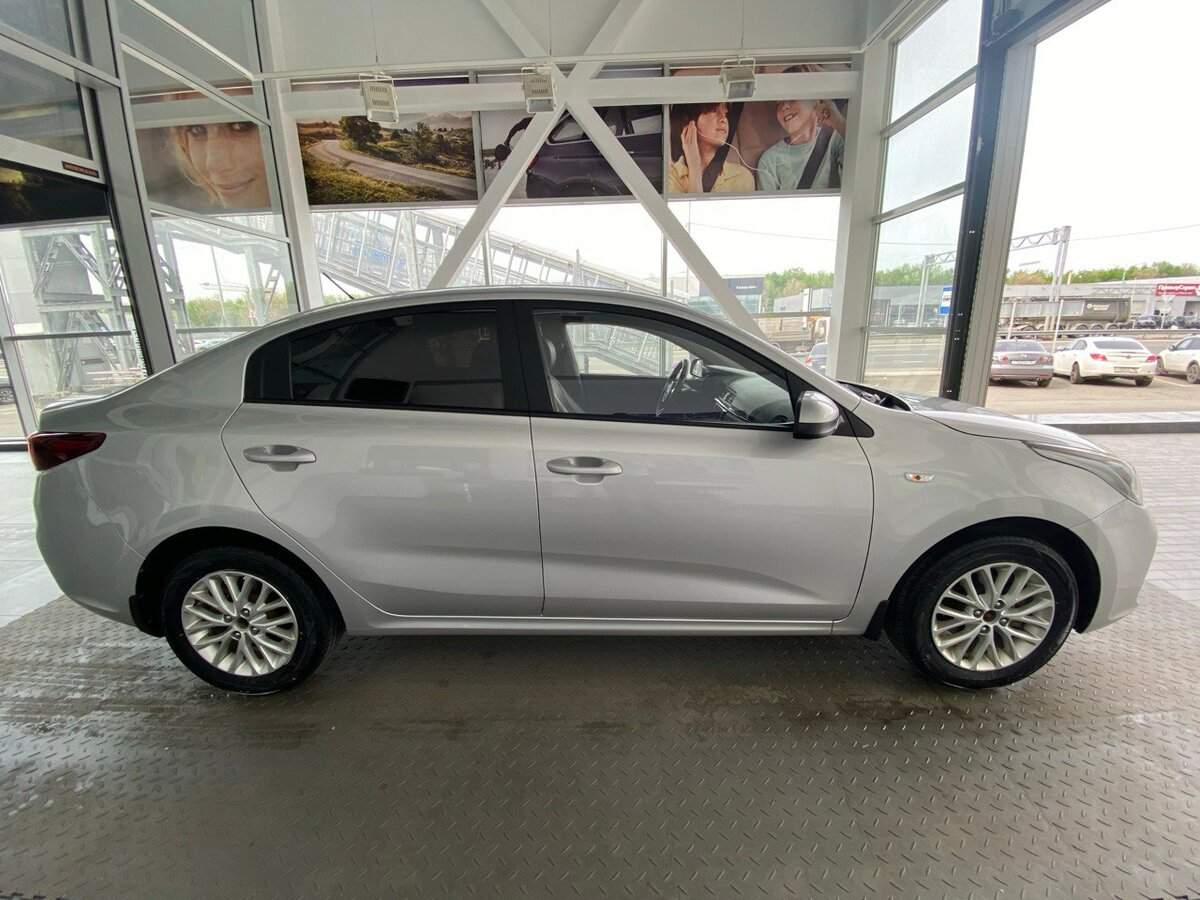 Kia Rio с пробегом — 2020 год. Фото: #3