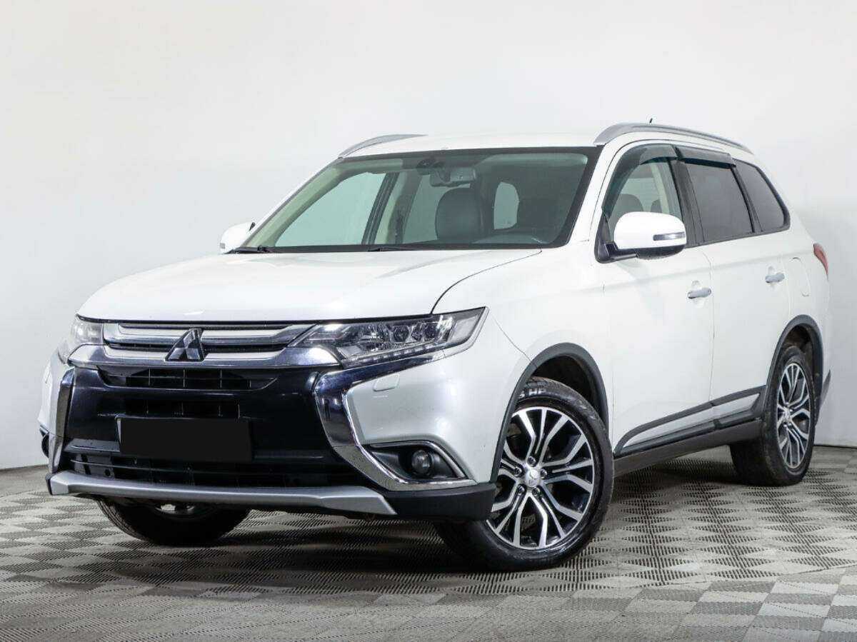 Mitsubishi Outlander с пробегом — 2016 год. Посмотреть фото