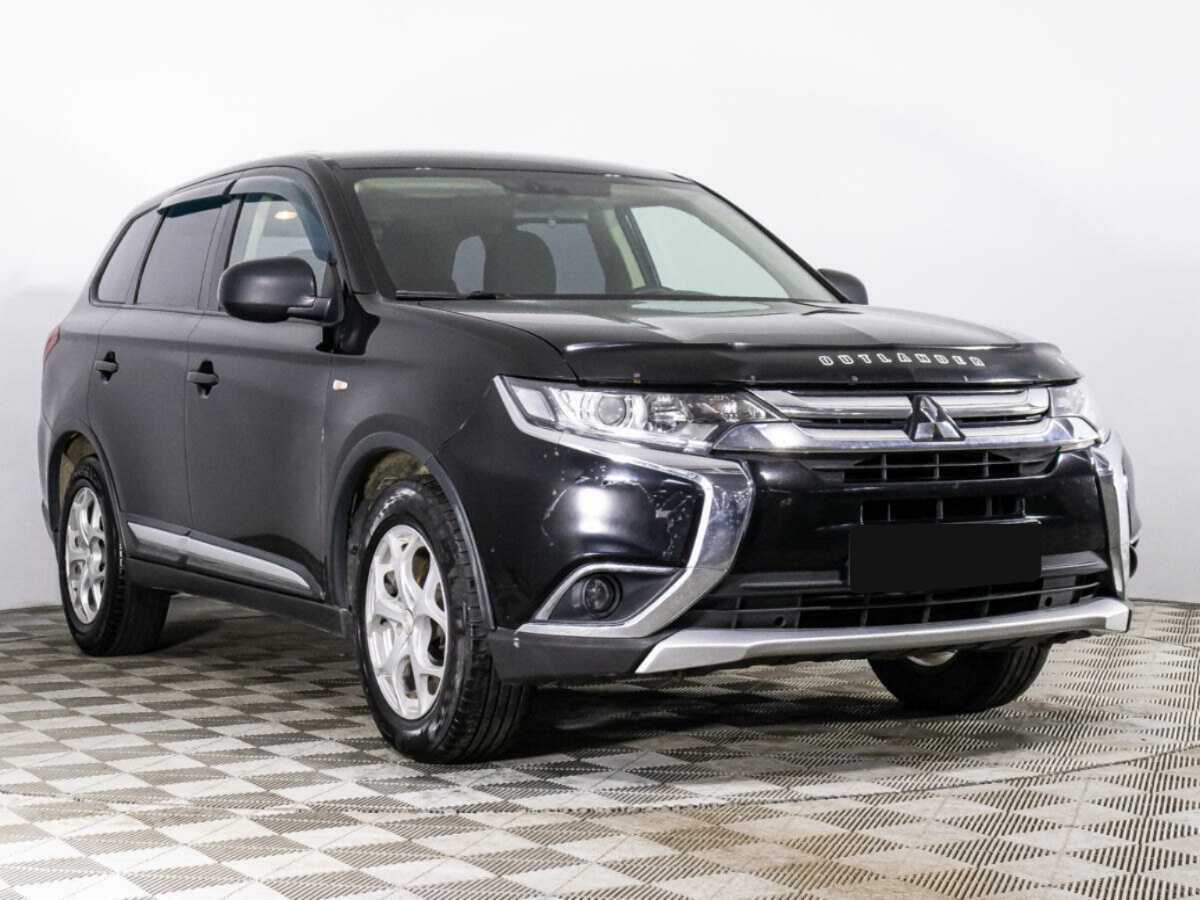 Mitsubishi Outlander с пробегом — 2017 год. Фото: #2